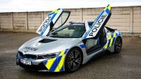 Plzeňská policie zkouší BMW i8