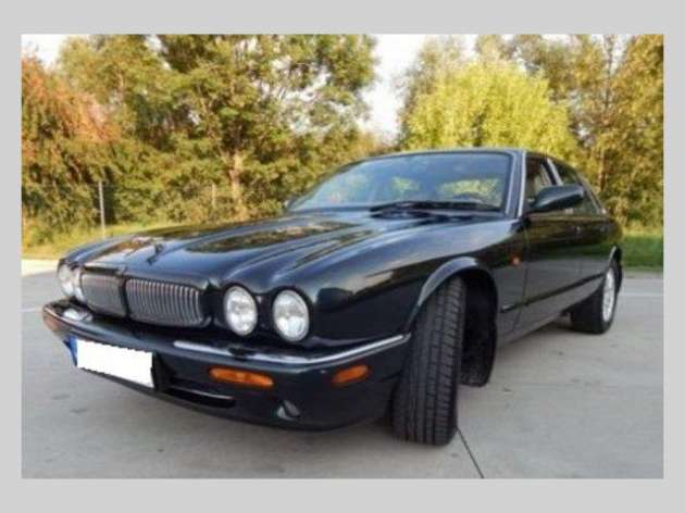 Jaguar XJ8 4.0 automat limuzína