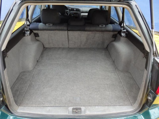 Subaru Legacy 2.0i 92KW 4X4
