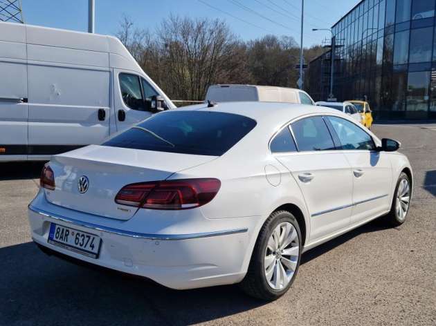 Volkswagen Passat CC na splátky všem i BEZ REGISTRU