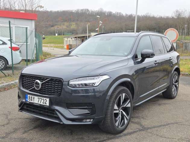 Volvo XC90 B5 AWD Black Edition 1.majitel