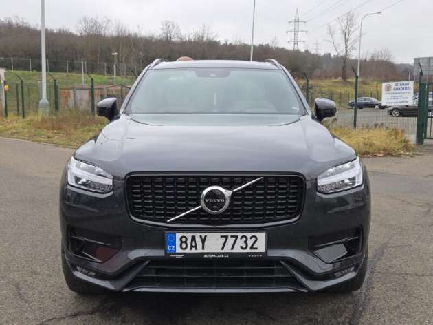 Volvo XC90 B5 AWD Black Edition 1.majitel