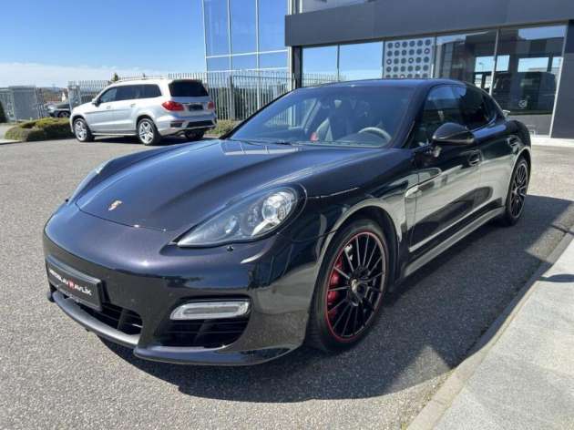 Porsche Panamera GTS