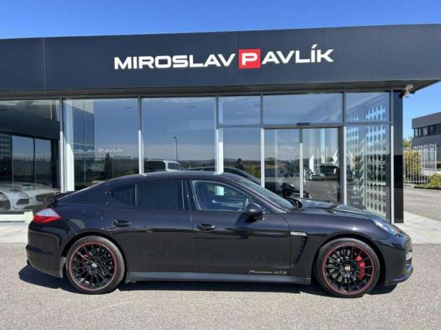 Porsche Panamera GTS