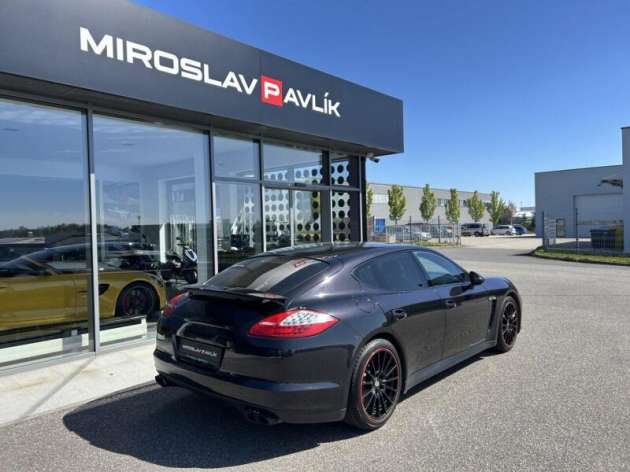 Porsche Panamera GTS