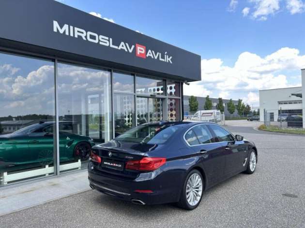 BMW Řada 5 5540i xDrive Luxury Line