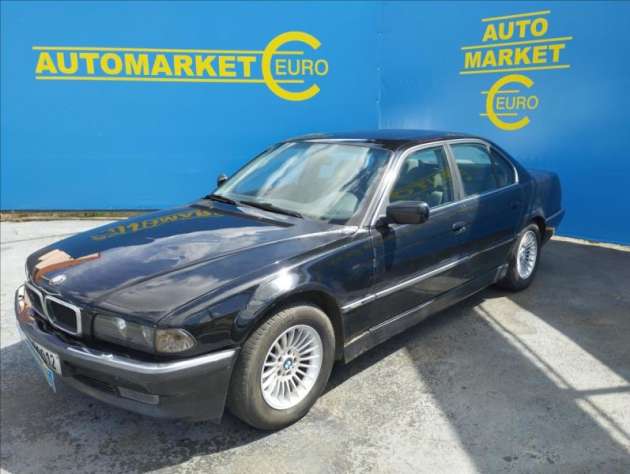 BMW Řada 7 728i 142KW   2,8