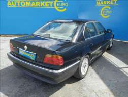 BMW Řada 7 728i 142KW   2,8