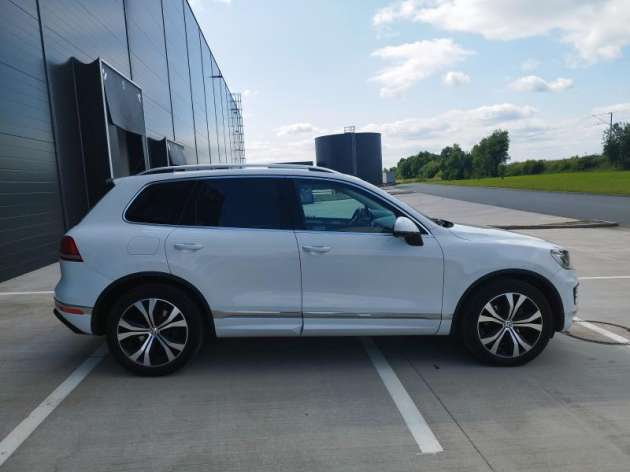 Volkswagen Touareg 3.0TDI,volat-608081843,R-LINE