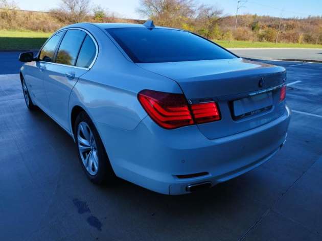 BMW Řada 7 4.0D,X-DRIVE-volat 608 081 843