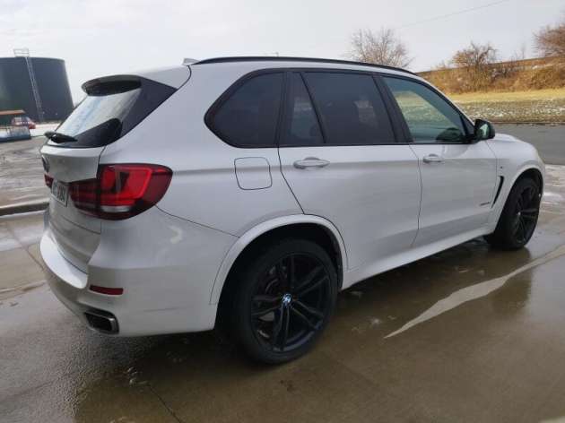 BMW X5 4.0D,M-PACKETvolat 608 081 843