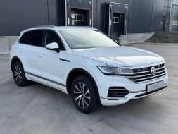 Volkswagen Touareg 3.0TDI,4x4,volat-608 081 843