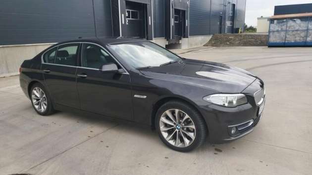 BMW Řada 5 520d,X-drive,volat-608 081 843