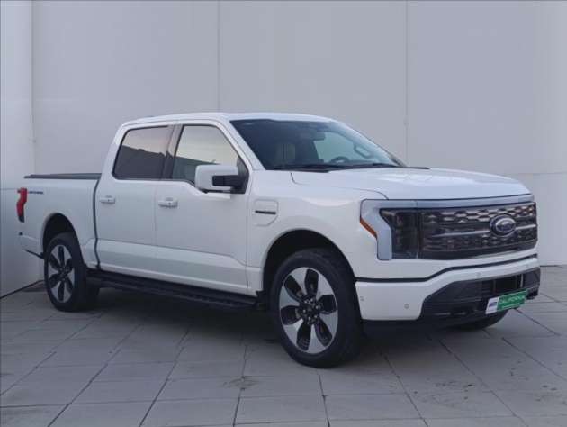 Ford F-150 Ligtning Platinum,KAMERA