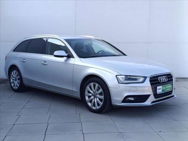Audi A4 Avant 2,0 TDi 130kW Navi aut.,