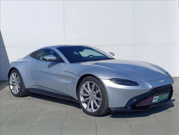 Aston Martin V8 Vantage 4,0 i 510HP LED KAMERA NAVI