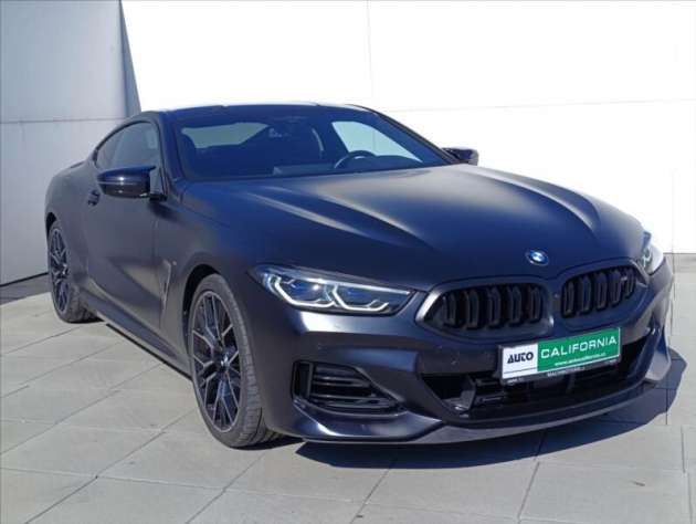 BMW Řada 8 4,4 M850i  XDrive ČR Carbon