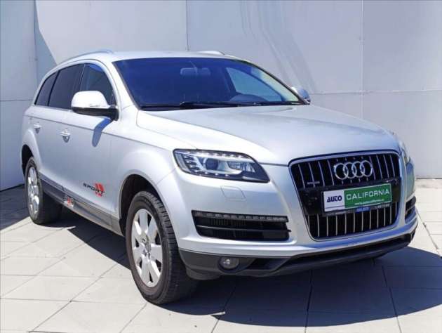 Audi Q7 3,0 TDi Quattro Autom.7Míst ČR