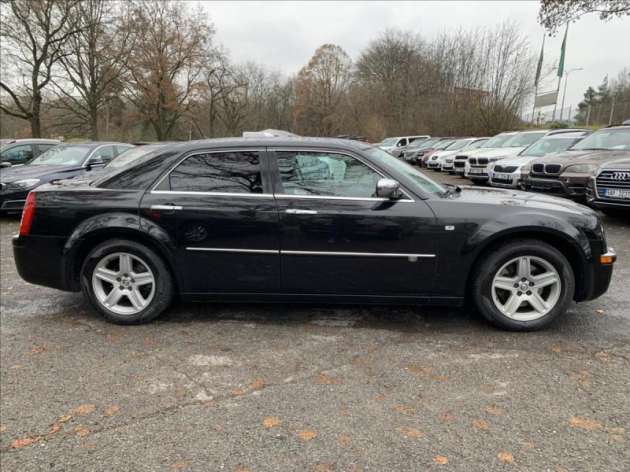 Chrysler 300C 2,7 L V6