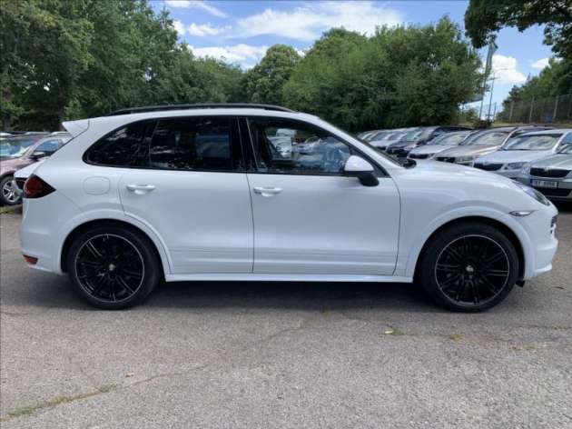 Porsche Cayenne 3,6 i ČR,SERVISKA