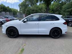 Porsche Cayenne 3,6 i ČR,SERVISKA