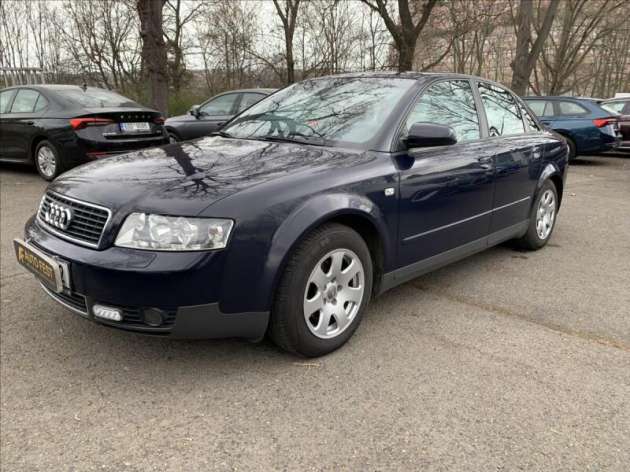 Audi A4 1,9 TDI ČR,SERVISNÍ KNÍŽKA