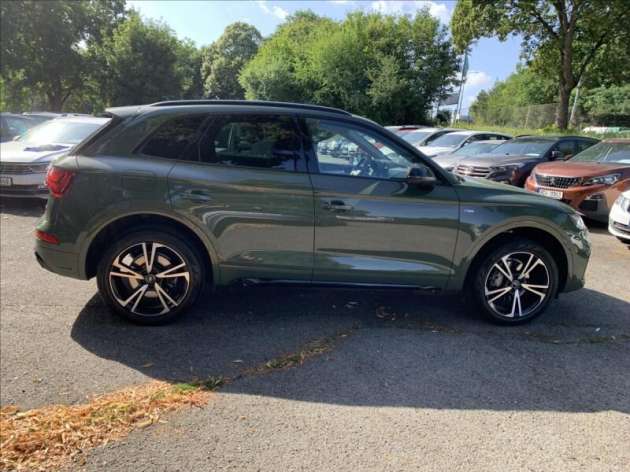 Audi Q5 2,0 TSI QUATTRO SLINE ČR,SERVI