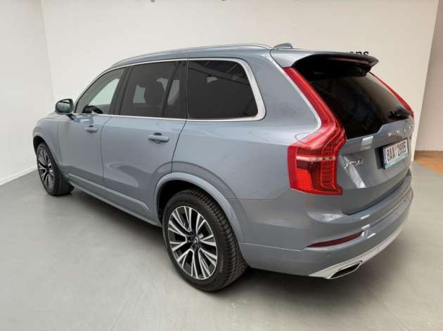 Volvo XC90 B5 AWD Drive-E 2.0L Momentum P