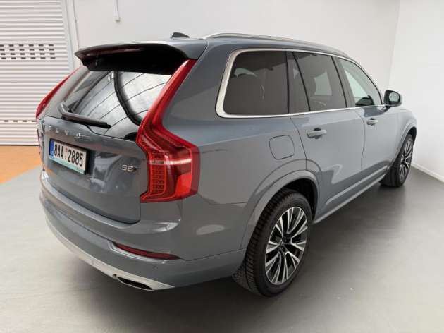 Volvo XC90 B5 AWD Drive-E 2.0L Momentum P