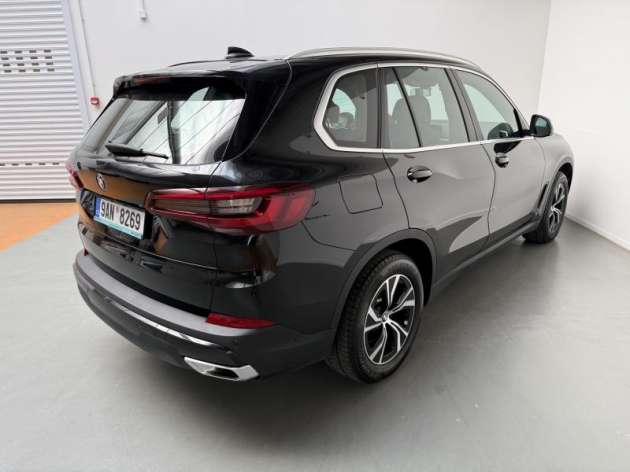 BMW X5 3.0 xDrive40d AT