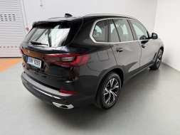 BMW X5 3.0 xDrive40d AT