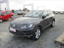 Volkswagen Touareg 3,0 TDI, DSG,servis,el.tažné