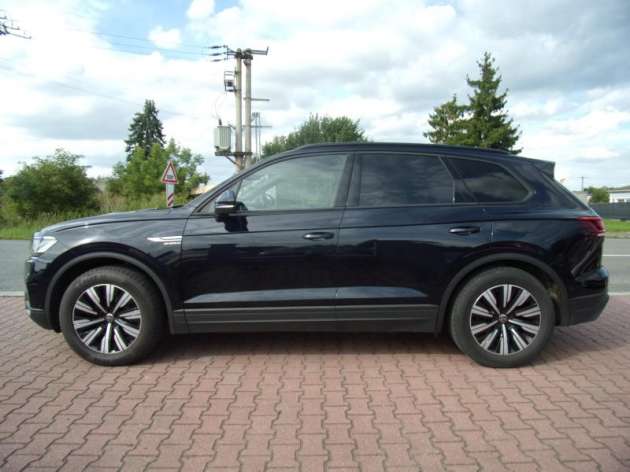 Volkswagen Touareg 3,0TDI VZDUCH KŮŽE HUD TAŽNÉ