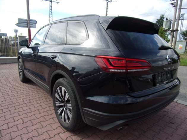 Volkswagen Touareg 3,0TDI VZDUCH KŮŽE HUD TAŽNÉ