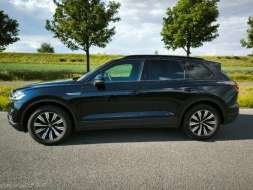 Volkswagen Touareg 3,0TDI VZDUCH KŮŽE HUD TAŽNÉ