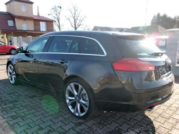 Opel Insignia 2.0 CDTi 118kW XEN AUTOKLIMA