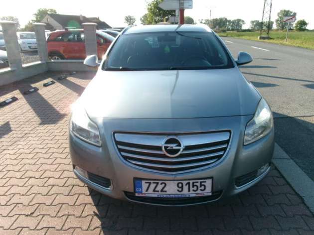 Opel Insignia 2,0CDTi AC NAVI TEMP AUT