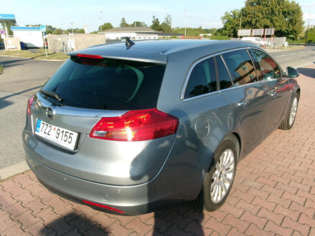 Opel Insignia 2,0CDTi AC NAVI TEMP AUT