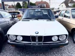 BMW Řada 5 518 5-Rychlostní 122 PS
