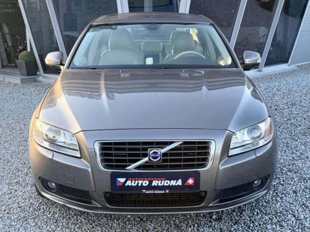 Volvo S80 2,5 Turbo REZERVACE