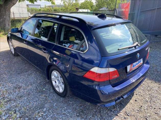 BMW Řada 5 3,0 d Manuál  Xenony,Senzory