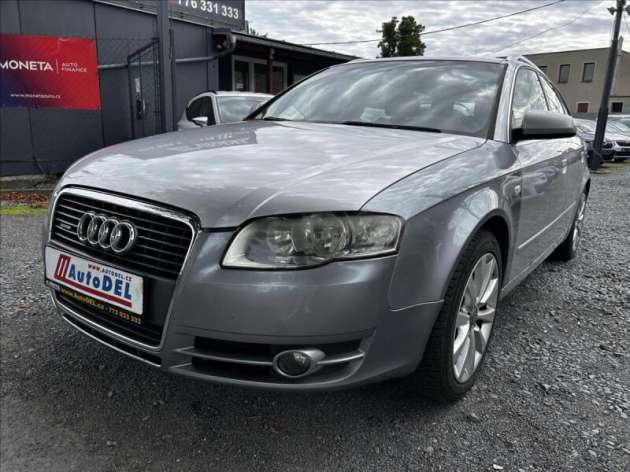 Audi A4 2,0 TDi Automat  NováSTK,Tažné