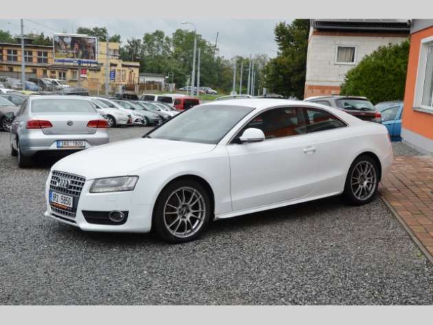 Audi A5 Coupe 2.0 TFSi 132kW Bi-XENON