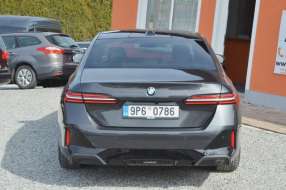 BMW Řada 5 520dA M-Sport PANO / LED / HUD