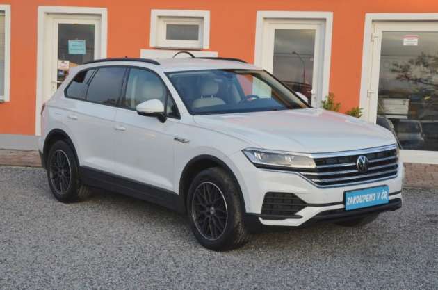 Volkswagen Touareg 3.0 TDi 200kW 4x4 / ČR / TAŽNÉ