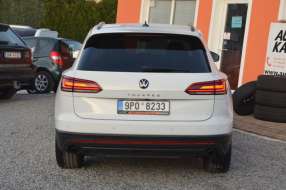Volkswagen Touareg 3.0 TDi 200kW 4x4 / ČR / TAŽNÉ