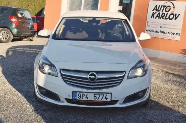 Opel Insignia 2.0 CDTi 96kW XENON / ČR