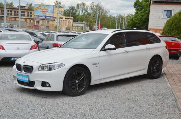 BMW Řada 5 520d xDrive AT / ČR / M-PAKET