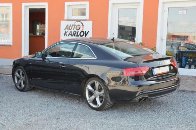 Audi A5 Coupe 2.0 TFSi 132kW S-LINE