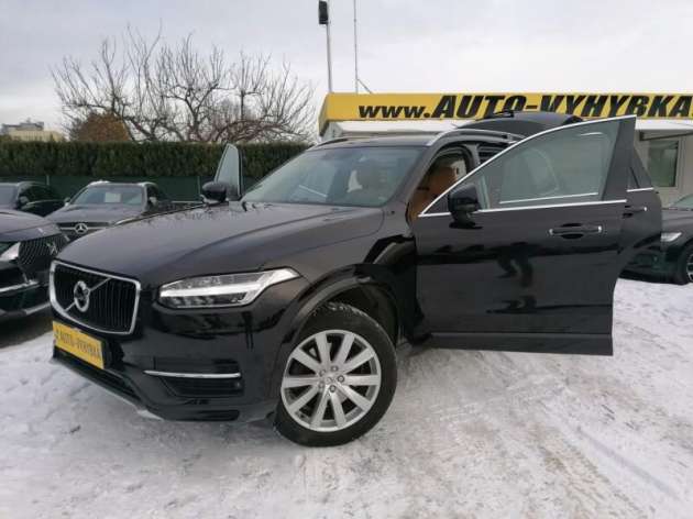 Volvo XC90 D5 AWD 7-míst Bowers & Wilkins